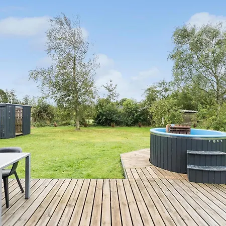 3 Bedroom Awesome In Ulfborg