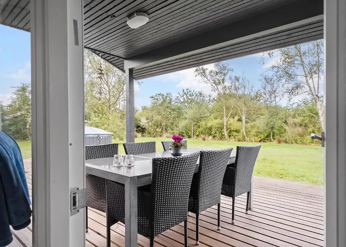 3 Bedroom Awesome In *