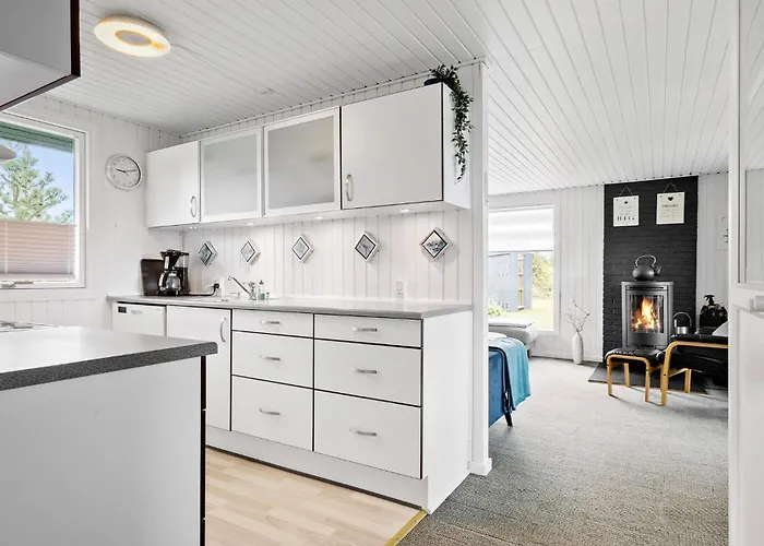 3 Bedroom Awesome In Holiday home Ulfborg